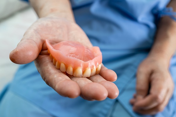 What Makes Dentures Vulnerable To Breaking